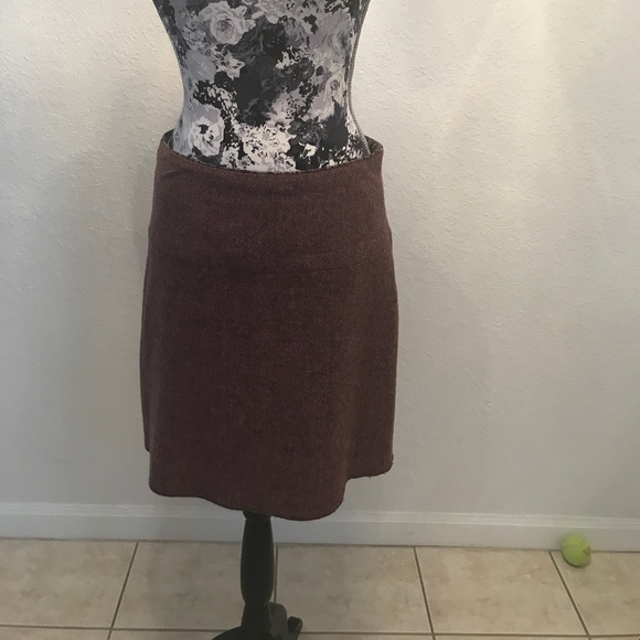 Betina Spitz Brown 2PC skirt suit - Picture 4 of 8